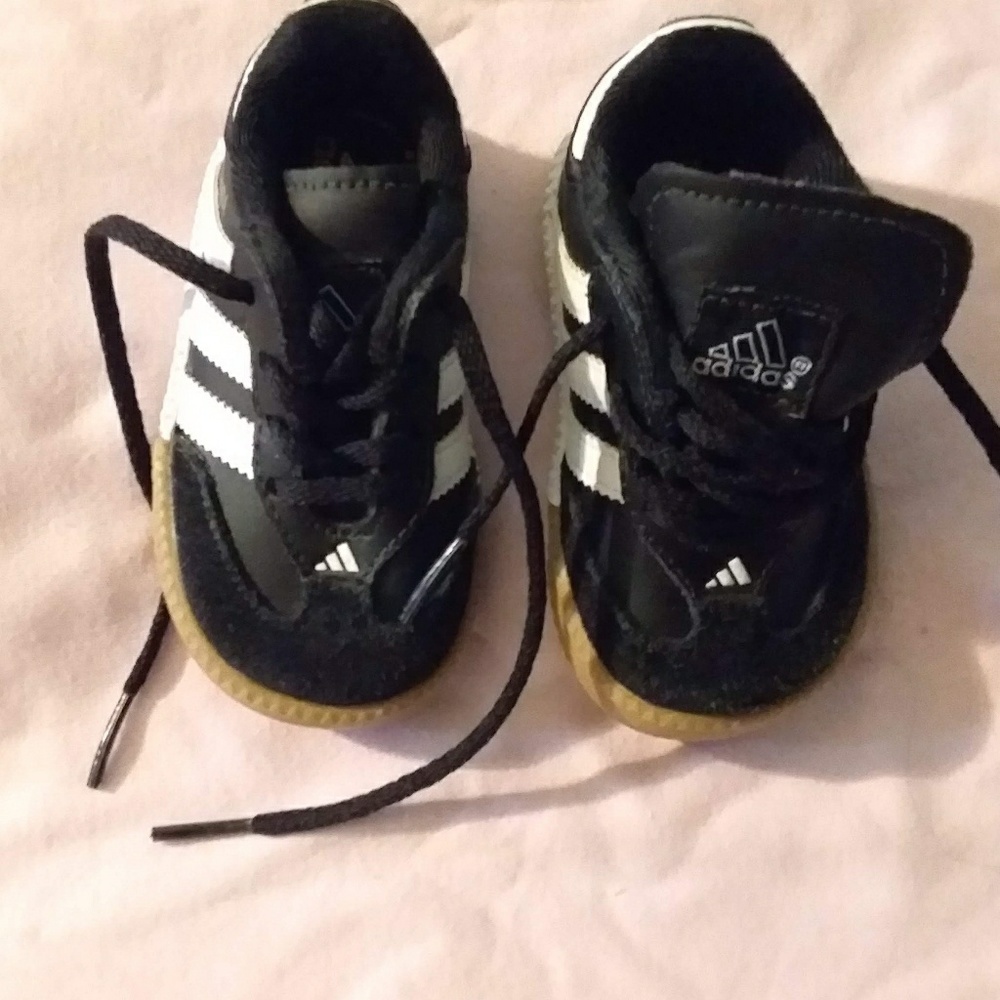Toddler gymshoe